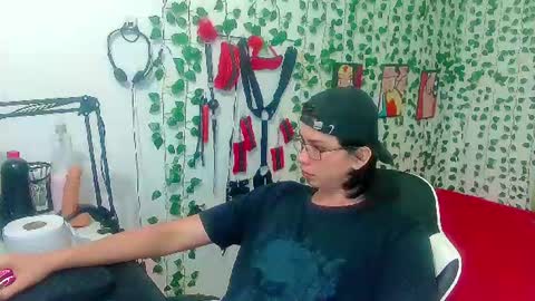 Snapshot of andy_gray01 chatting on 06.10.26 Andy Gray online show from 06.10.26