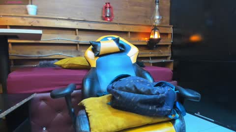 Snapshot of andy_staar chatting on 12.19.24 andres online show from 12.19.24