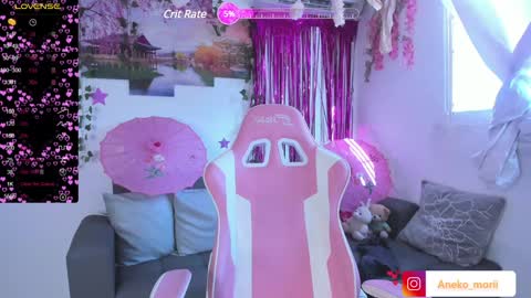 Snapshot of aneko_morii chatting on 01.10.25 online show from 01.10.25