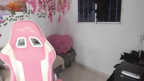 Snapshot of aneko_morii chatting on 02.10.26 online show from 02.10.26