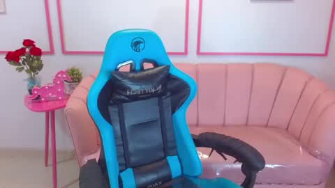 angel09 a online show from 02.21.25