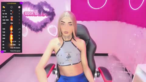 Snapshot of angel21___ chatting on 12.14.24 Angel21 online show from 12.14.24