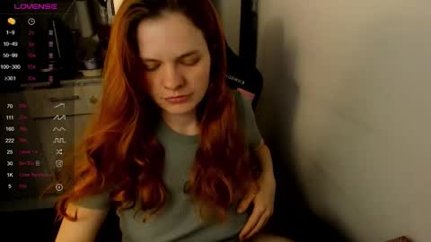 Snapshot of angel7you chatting on 09.18.25 Eva online show from 09.18.25