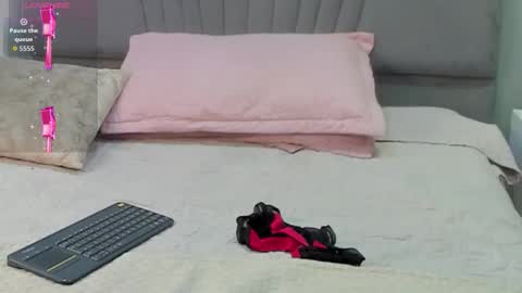 Angel online show from 11.11.25