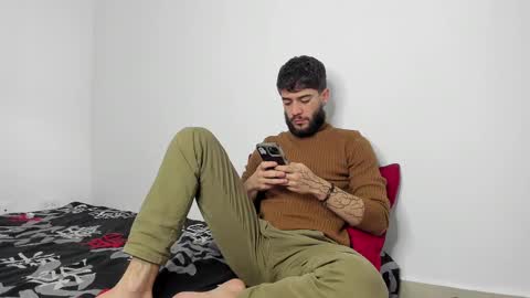 Snapshot of angel_damons_ chatting on 03.01.25 Angel Damons online show from 03.01.25
