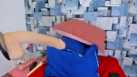 Snapshot of angel_dthroat chatting on 06.27.26 ANGHEL online show from 06.27.26