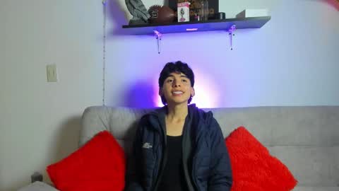 Snapshot of angel_dustt1 chatting on 06.08.26 angel_dustt1 online show from 06.08.26
