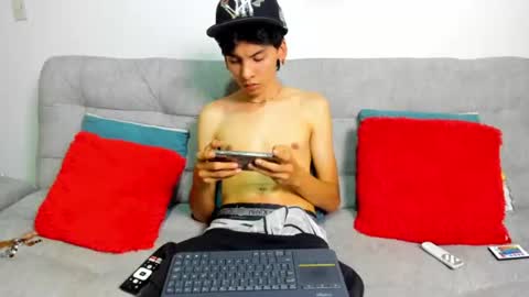 Snapshot of angel_dustt1 chatting on 06.26.26 angel_dustt1 online show from 06.26.26