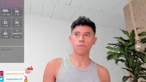 ngel Esteban  online show from 01.31.25