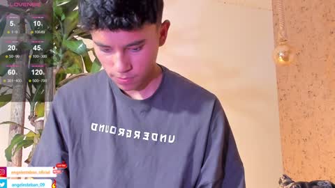 ngel Esteban  online show from 02.06.25