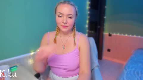 Snapshot of angel_kiku chatting on 11.09.25 Kiku here 3 online show from 11.09.25