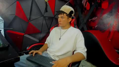 Angel online show from 11.23.25