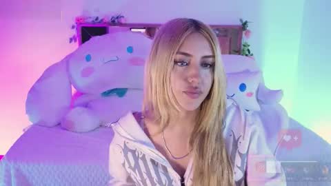 Snapshot of angel_lusst chatting on 09.15.25 angeline online show from 09.15.25