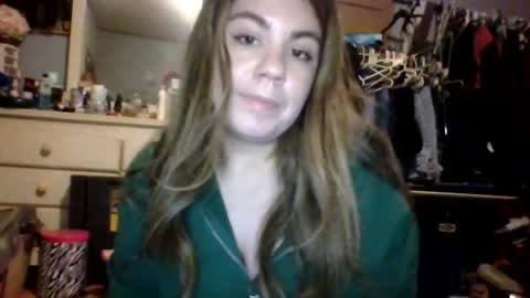 Snapshot of angel_raexx chatting on 11.11.25 Angel online show from 11.11.25