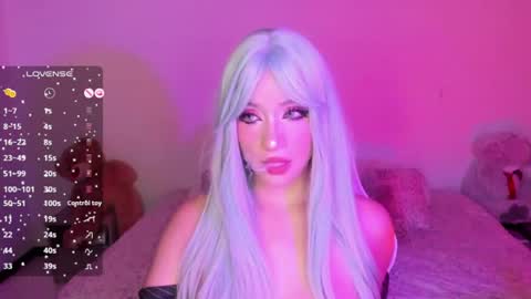 Snapshot of angel_rouse_1 chatting on 07.15.26 Angel online show from 07.15.26