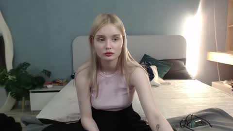 Angela online show from 06.18.26