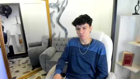 Snapshot of angel_st1 chatting on 05.01.26 Angel online show from 05.01.26