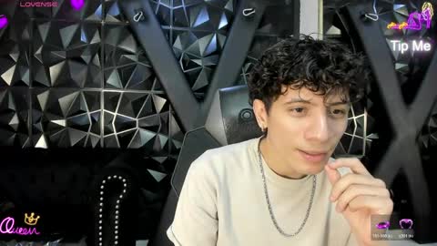 Snapshot of angel_st1 chatting on 05.29.26 Angel online show from 05.29.26