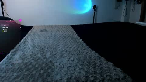 Angel online show from 05.25.26