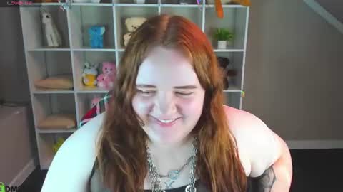 Snapshot of angela_colee chatting on 07.23.26 Angela online show from 07.23.26