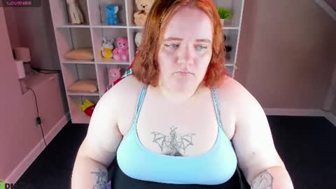 Snapshot of angela_colee chatting on 07.26.26 Angela online show from 07.26.26