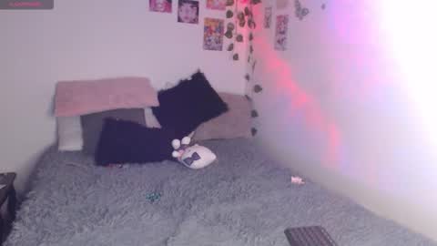 Snapshot of angela_ellissx chatting on 09.15.25 A N G E L A E L L I S S online show from 09.15.25