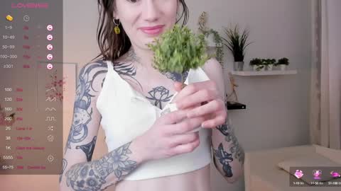 Snapshot of angela_fog chatting on 01.26.25 angela_fog online show from 01.26.25