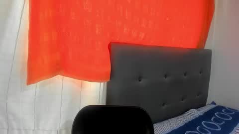 angela_nix online show from 10.23.25