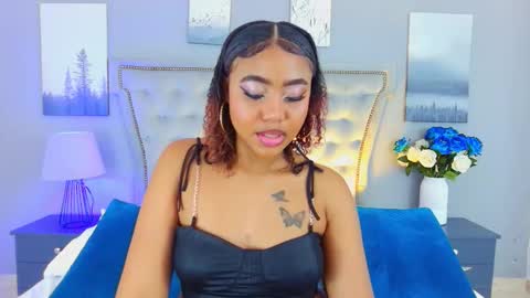 Angela Roberts online show from 01.12.26