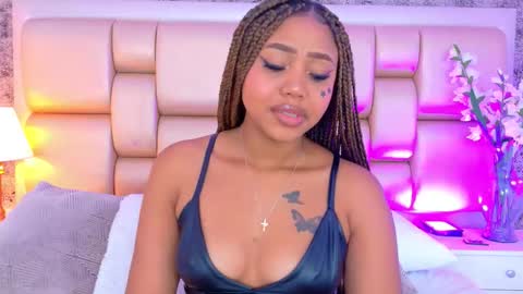 Angela Roberts online show from 03.01.26