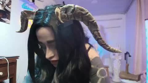 Angela Cianuro online show from 04.19.26