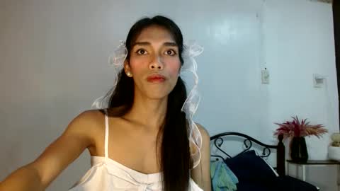 Snapshot of angelamonroe chatting on 01.22.25 SENORITA online show from 01.22.25