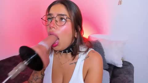 Angela Ricci online show from 12.22.25