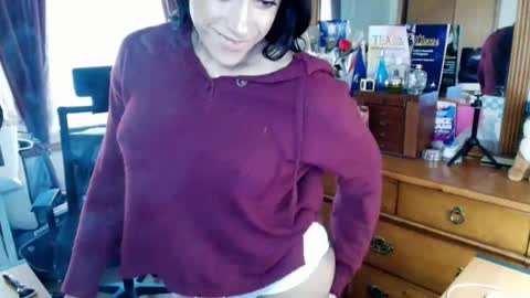 Angela Longcock online show from 04.26.26