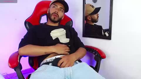 Snapshot of angelbacker chatting on 02.01.26 Angel online show from 02.01.26