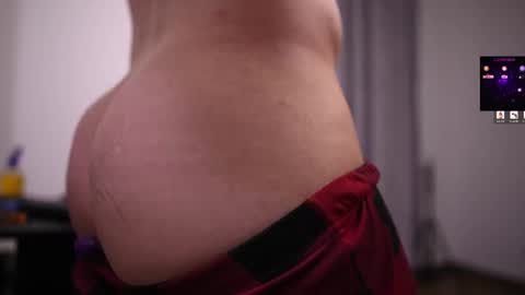 Snapshot of angelcabezaz chatting on 02.25.26 NGEL. online show from 02.25.26