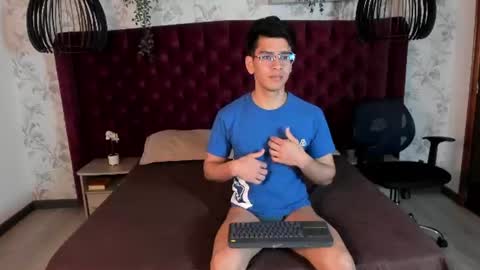 Snapshot of angeldivaco_ chatting on 07.18.26 Angel online show from 07.18.26