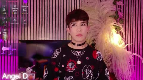 Snapshot of angeldustt_19 chatting on 04.12.26 Angel dust online show from 04.12.26