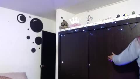 Snapshot of angele_johnson chatting on 03.11.25 angele online show from 03.11.25