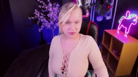 Angelic beauty online show from 05.26.26