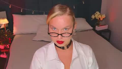 Angelic beauty online show from 06.25.26
