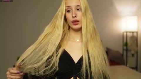 angelic_lynn online show from 12.01.25