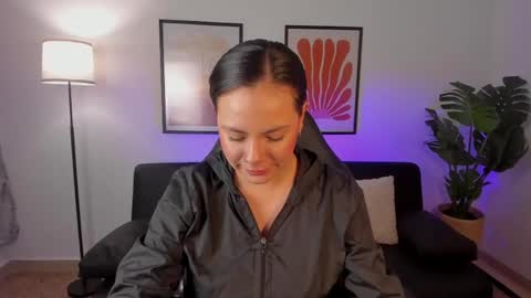 Snapshot of angelica_cross chatting on 06.01.26 Angelica Cross online show from 06.01.26