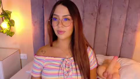angelicaa_garcia online show from 06.16.26
