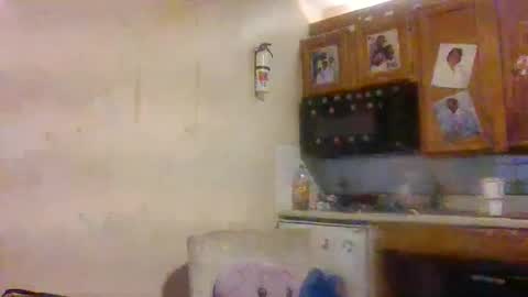 Snapshot of angelikka89 chatting on 02.25.26 Angelikka Freakd out Pikkels online show from 02.25.26