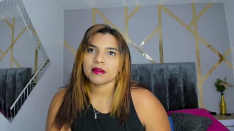 Snapshot of angelina_castro12 chatting on 12.20.24 Angelina online show from 12.20.24