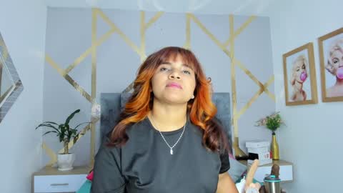 Snapshot of angelina_castro12 chatting on 01.18.25 Angelina online show from 01.18.25