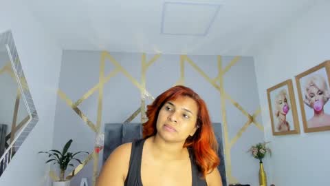 Snapshot of angelina_castro12 chatting on 03.05.25 Angelina online show from 03.05.25