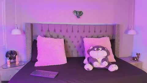 Angelina Honey online show from 04.24.26