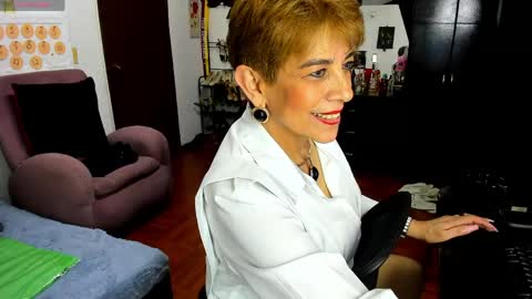 Angelina online show from 04.28.26